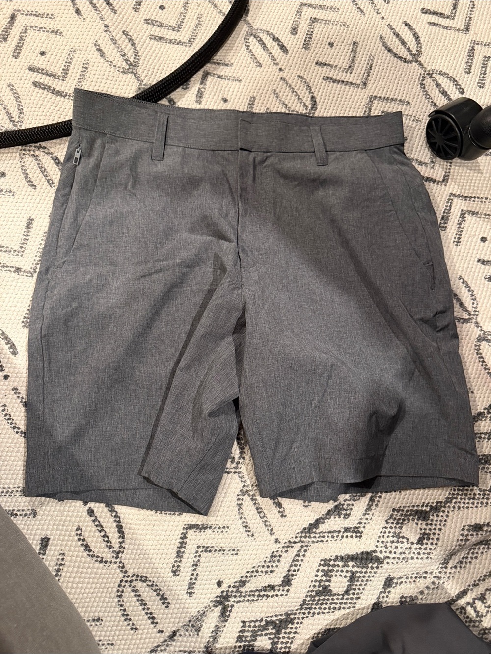 Fabletics Men’s Heather Gray Performance Flat-Front Shorts